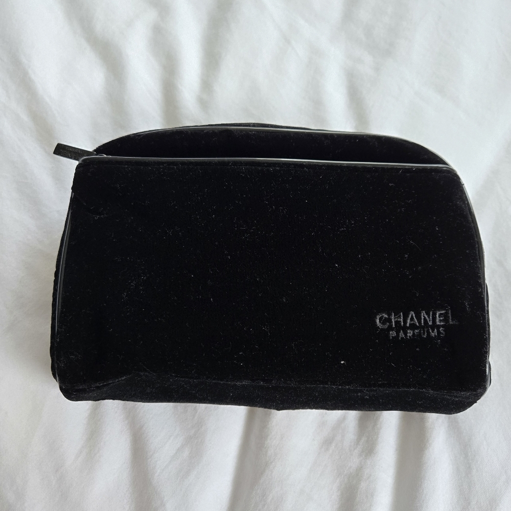 CHANEL Parfums velvet velour makeup cosmetic bag clutch case black - Picture 2 of 12